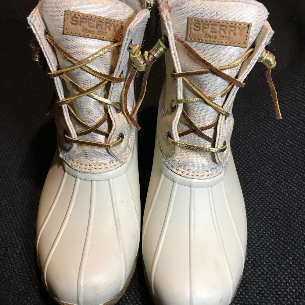 Women's Saltwater Duck Booties in Oat/Gold